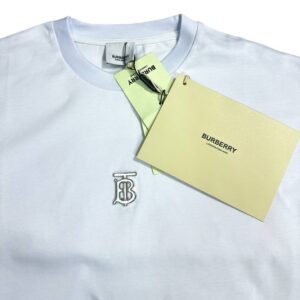Burberry Tshirt - Image 4
