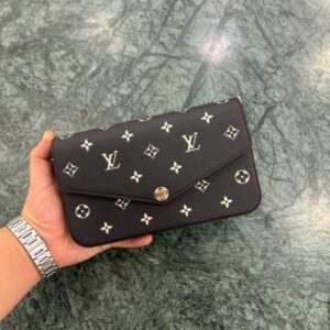 Louis Vuitton - Image 8