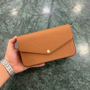 Louis Vuitton - Image 5