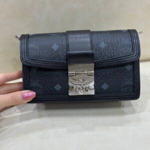 MCM Visetos Mini Tracy Crossbody bag - Image 3