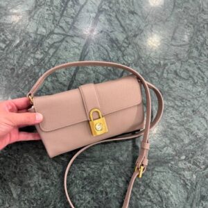 Louis Vuitton Wallet On Chain Low Key - Image 5