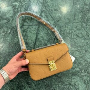 Louis Vuitton Pochette Métis East West - Image 7