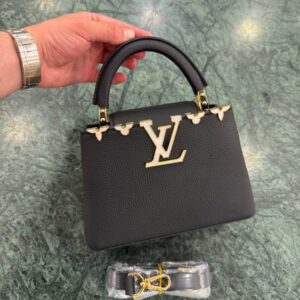 Louis Vuitton Capucines Small - Image 6