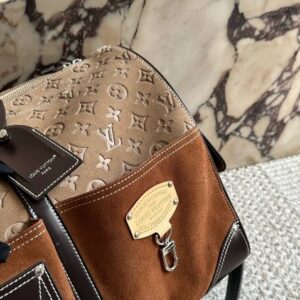 Louis Vuitton - Image 4