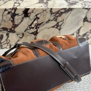 Louis Vuitton - Image 5