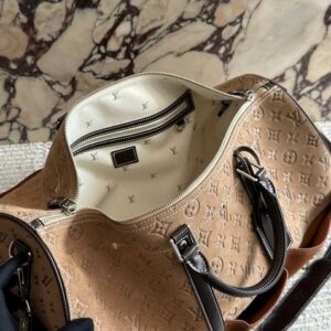 Louis Vuitton - Image 7