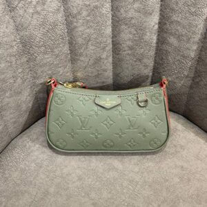 Louis Vuitton Multi Pochette , Shoulder Bag - Image 3