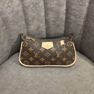 Louis Vuitton Multi Pochette , Shoulder Bag - Image 6